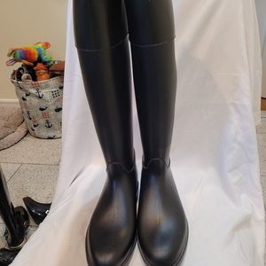 Burberry Women Rain Boots Size 7